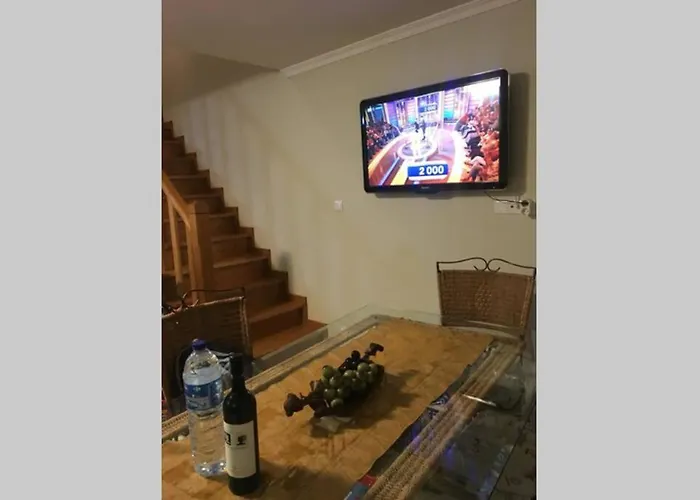 A Casinha Rústica Com Todo O Conforto